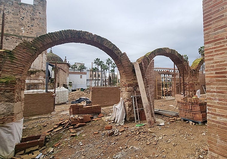 Un año en Mérida para terminar la obra de las Concepcionistas y la del antiguo mercado